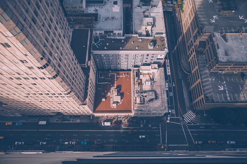 Cover Image for 6 advantages of investing through a property syndicate