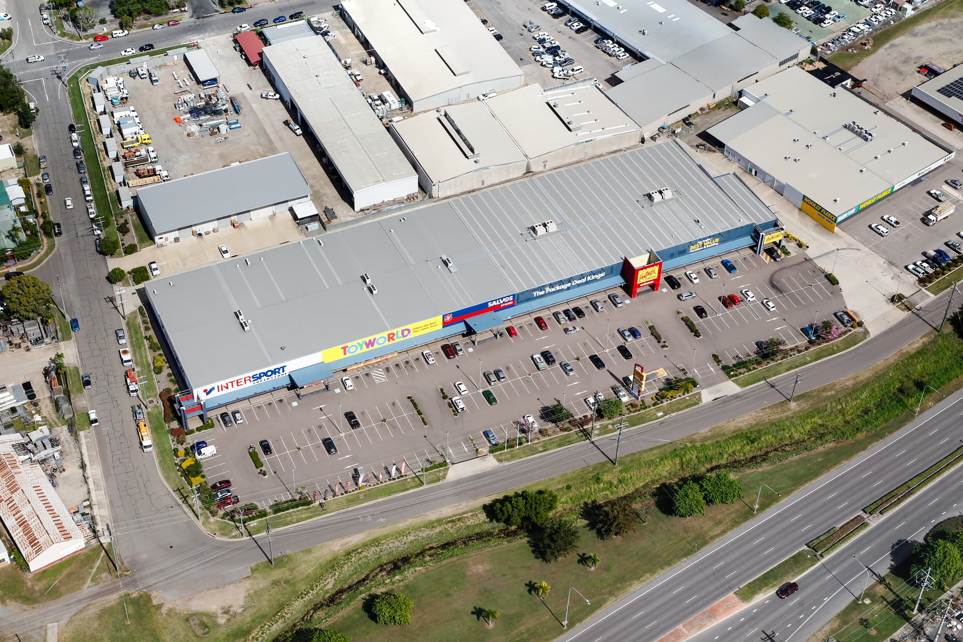 Cover Image for Woolcock Street Supa Stores