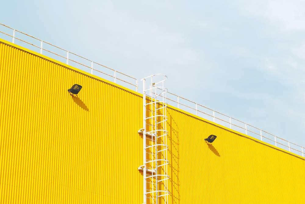 Cover Image for 7 things to look for in an industrial real estate investment