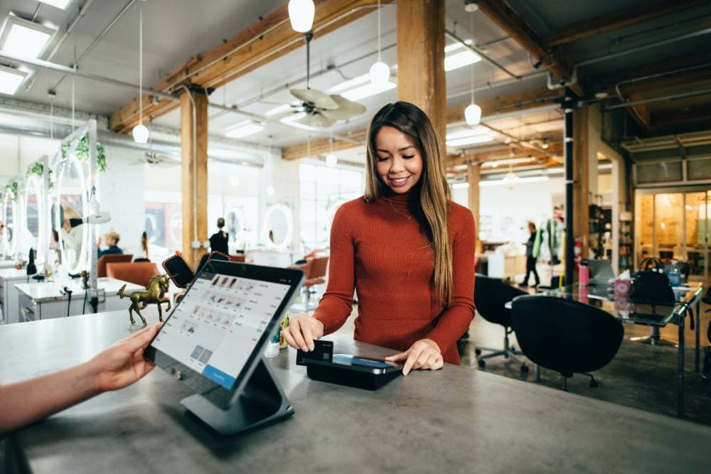 Cover Image for Australian retail performance in 2021, and our thoughts on 2022